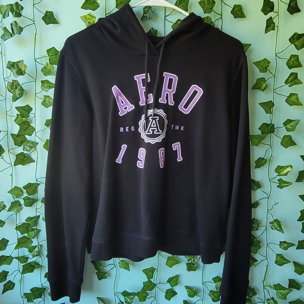 Aeropostale cropped sweatshirt in black & purple, size medium